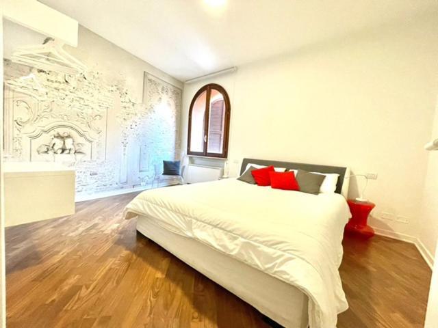 Domus Verona - Ampia Moderna Casa Su 2 Piani Nel Cuore Di Verona Exterior photo